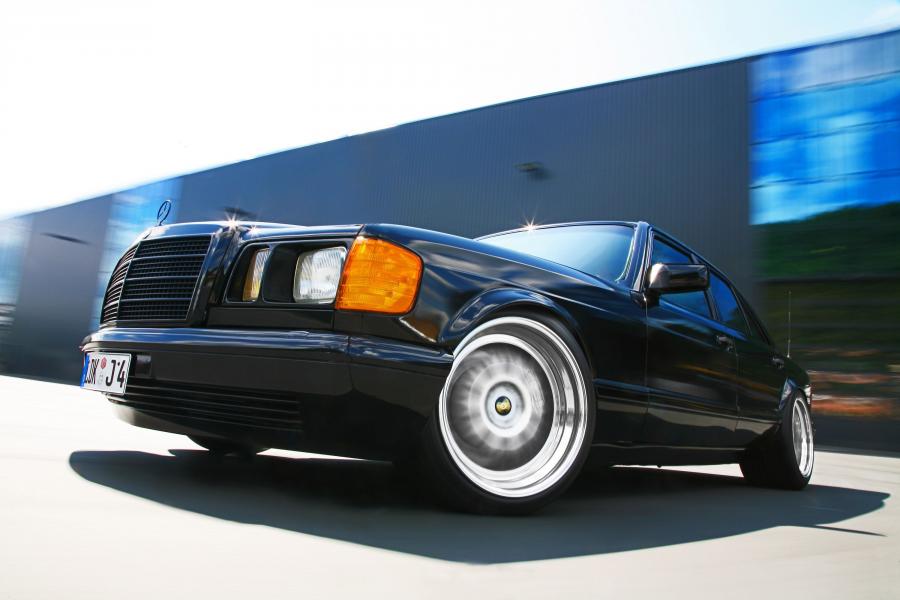  Mercedes-Benz 560 SE by INDEN-Design 1991 года  (фото 21 из 36)